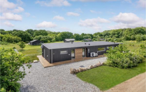 Beautiful Home In Tranekær With Wifi